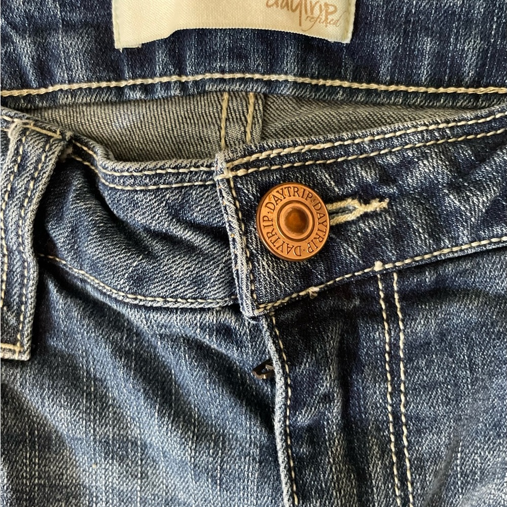 Jeans - Picture 2 of 4